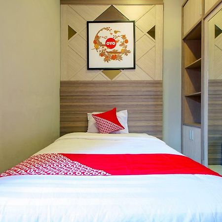 Oyo 1195 The Doctor'S Guest House Syariah Kejayan Extérieur photo