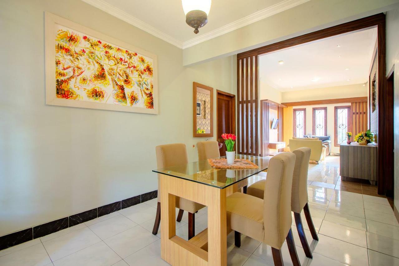 Oyo 1195 The Doctor'S Guest House Syariah Kejayan Extérieur photo