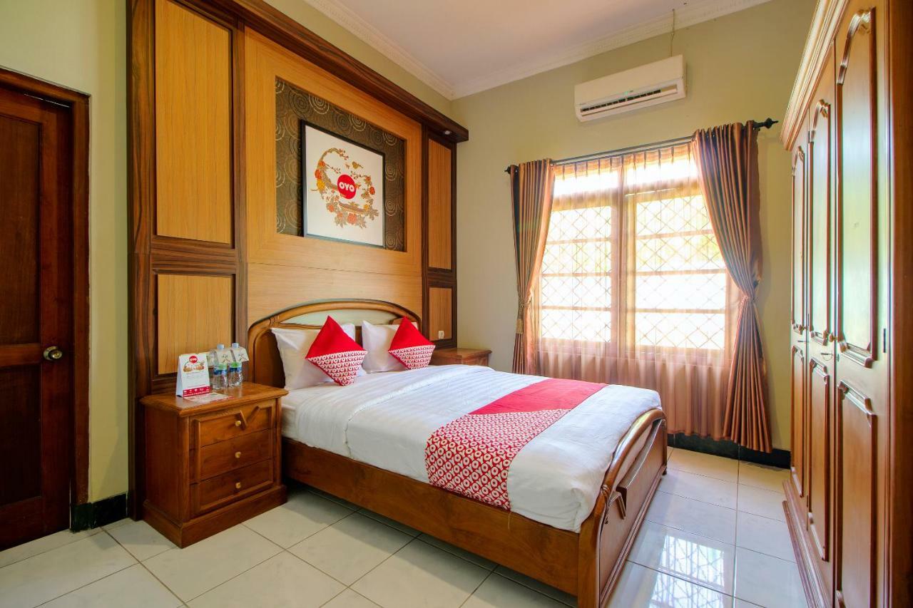 Oyo 1195 The Doctor'S Guest House Syariah Kejayan Extérieur photo