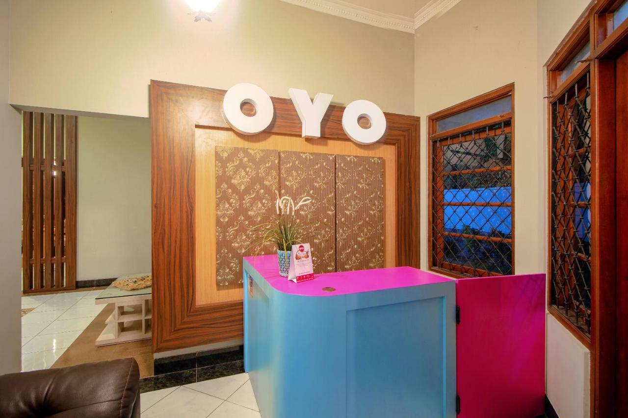 Oyo 1195 The Doctor'S Guest House Syariah Kejayan Extérieur photo