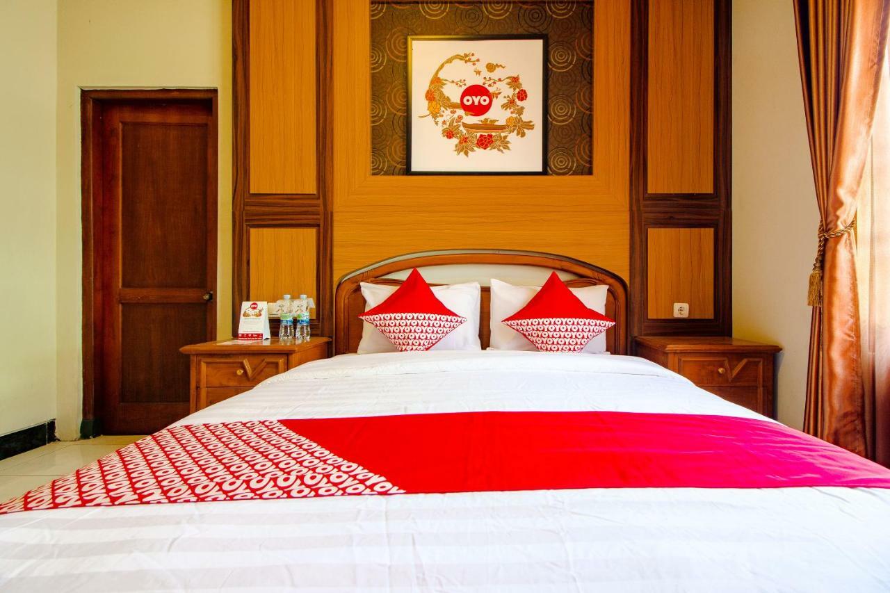 Oyo 1195 The Doctor'S Guest House Syariah Kejayan Extérieur photo